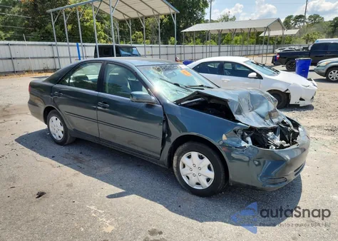 2002 Toyota Camry Le z USA, uszkodzony, nr VIN 4T1BE32KX2U549111